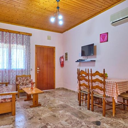 Theodora Apartments Agios Stefanos Corfu 에이지오스스테파노스 외부 사진