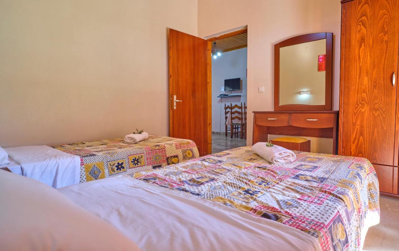 Theodora Apartments Agios Stefanos Corfu 에이지오스스테파노스 외부 사진