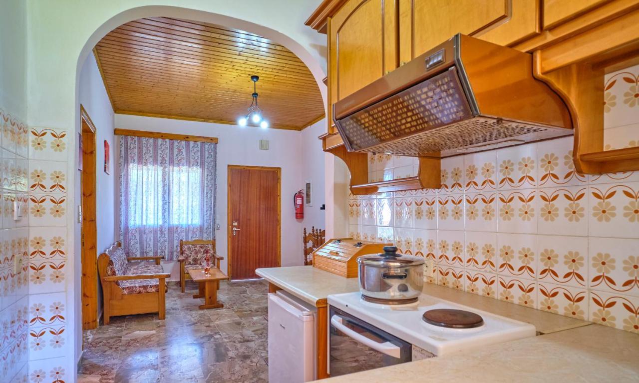 Theodora Apartments Agios Stefanos Corfu 에이지오스스테파노스 외부 사진